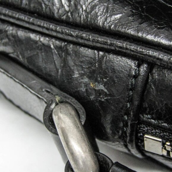 GUCCI Black Leather Messenger Shoulder Bag - Picture 9 of 14